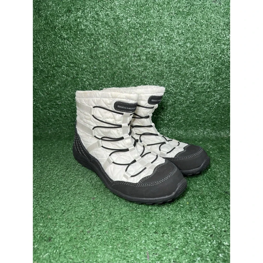 Skechers Women Size 8 Reggae Fest Quilted Puffer Outdoor Hiking Trail Rain Boots